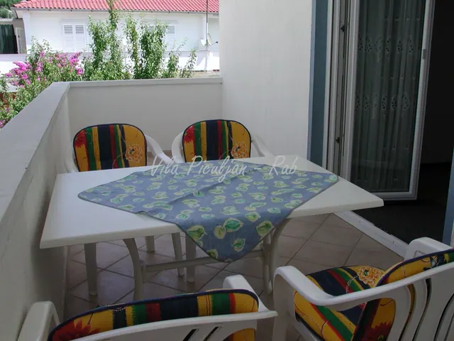 Apartment 4 — photo 2