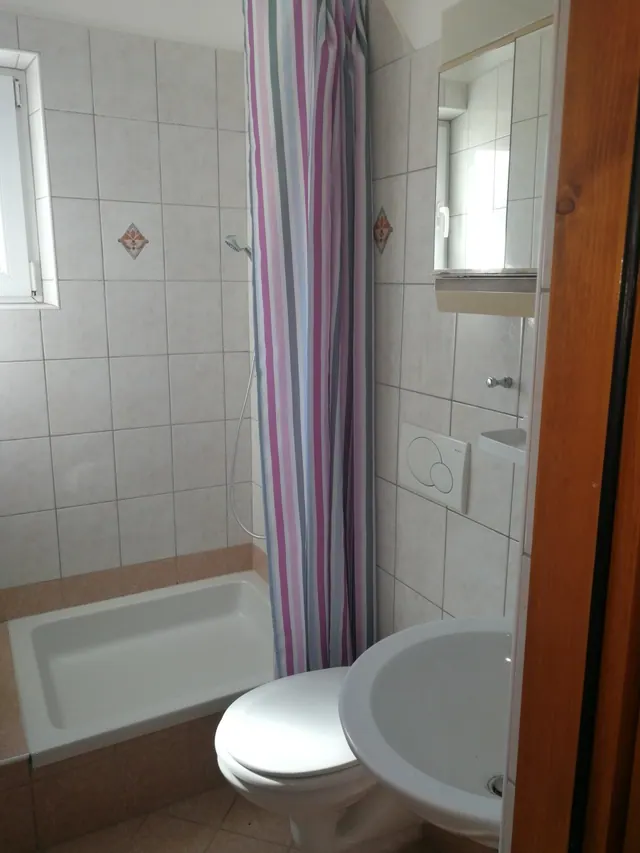 Apartment 5 — photo 4
